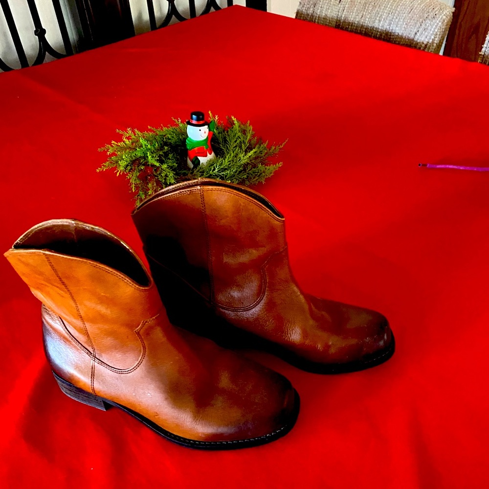 Leather Jessica Simpson like new boots